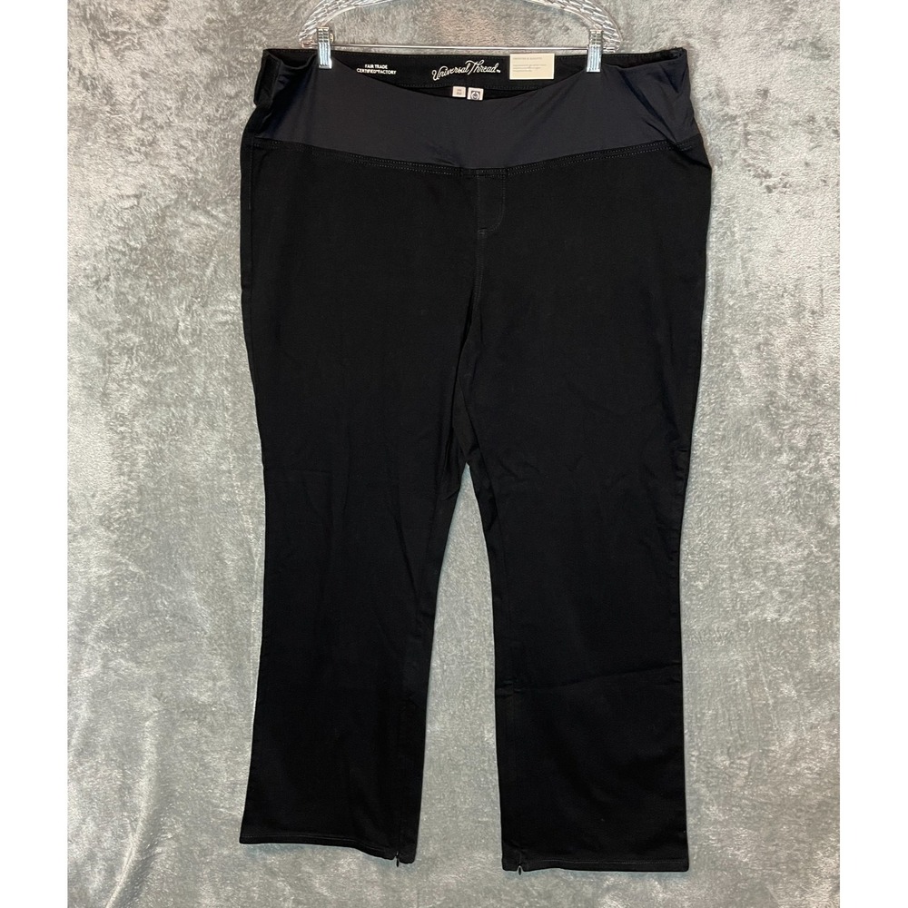 Universal Thread Women Relaxed Bootcut Jean 26W Smoothing Sculptโ Elastic Waist